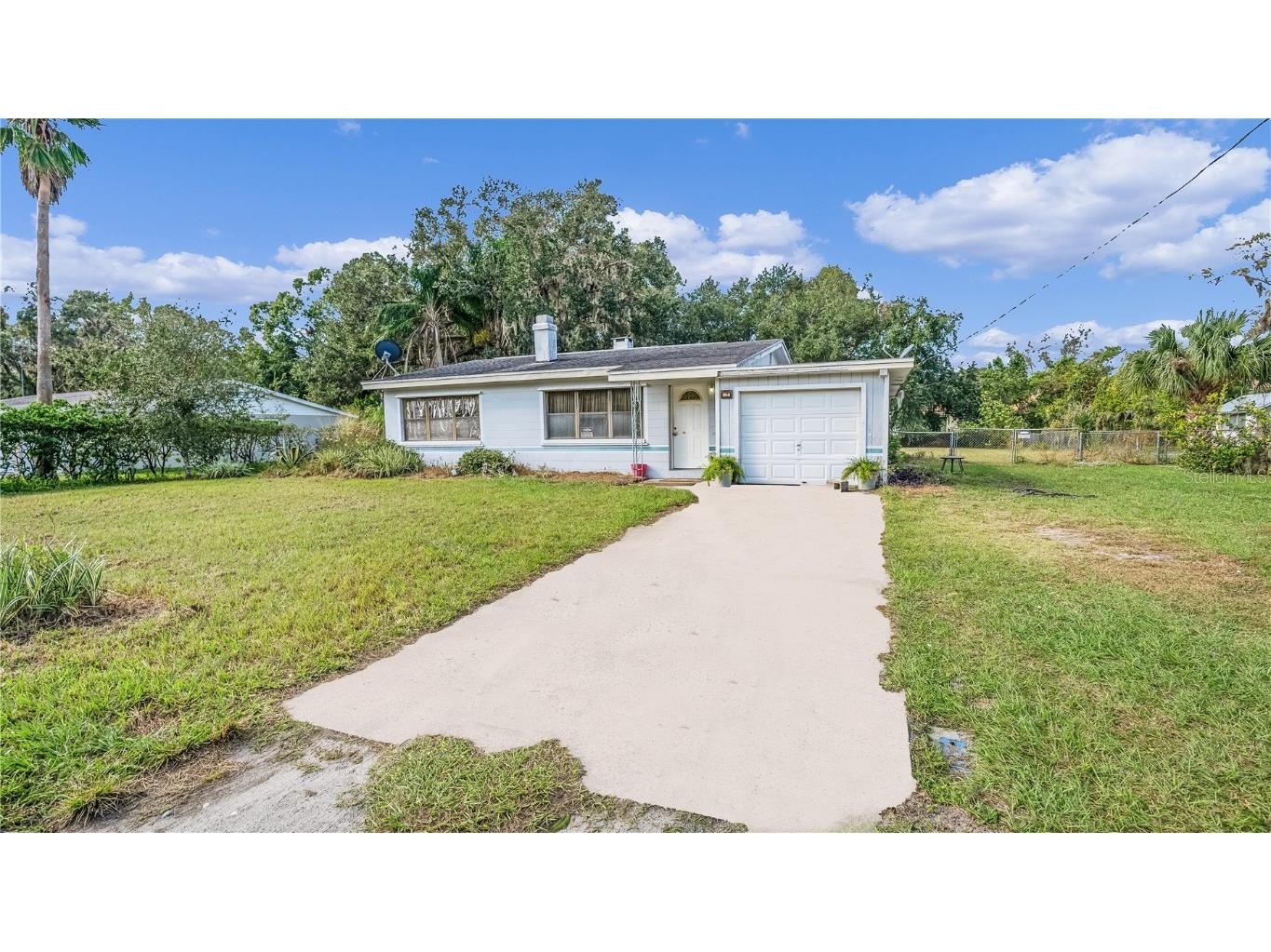 2678 Pine Avenue Mims FL 32754 O6258624 image1