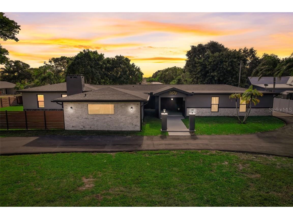 2679 Haines Bayshore Road Clearwater FL 33760 TB8382480 image1