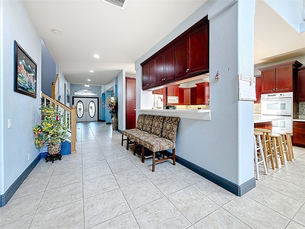 2679 Lakebreeze Lane S Clearwater FL 33759 TB8457253 image11