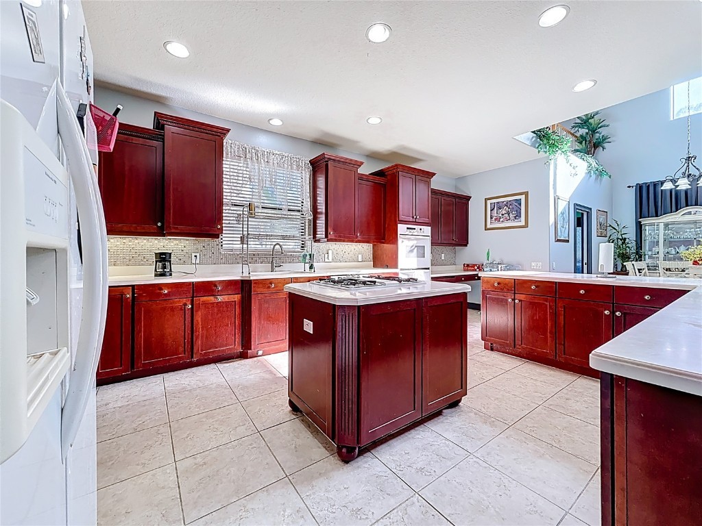 2679 Lakebreeze Lane S Clearwater FL 33759 TB8457253 image12