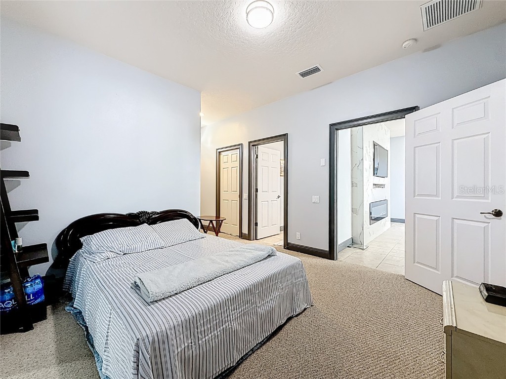 2679 Lakebreeze Lane S Clearwater FL 33759 TB8457253 image18