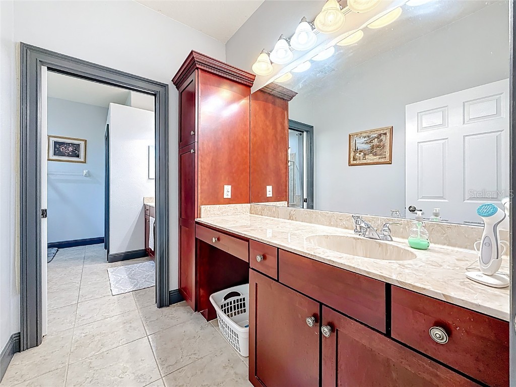 2679 Lakebreeze Lane S Clearwater FL 33759 TB8457253 image22