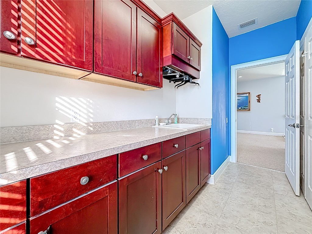 2679 Lakebreeze Lane S Clearwater FL 33759 TB8457253 image50