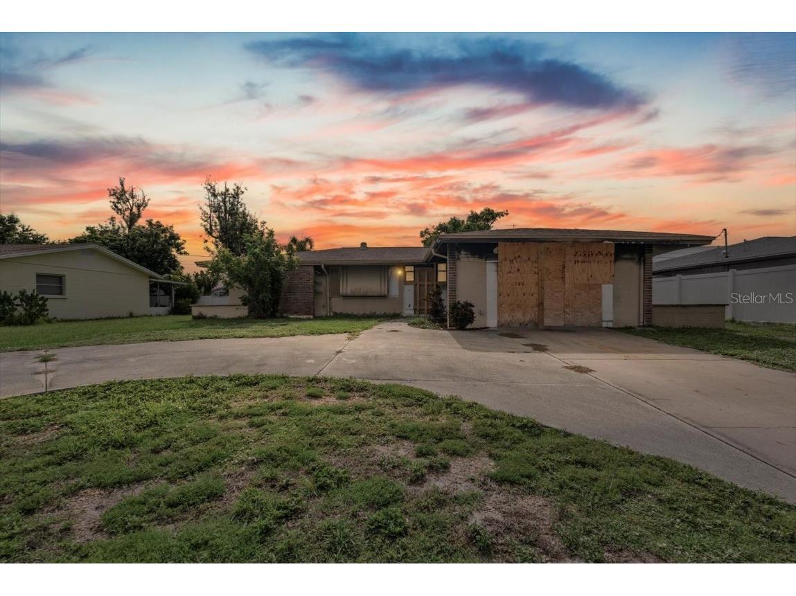 268 Alsace Avenue Venice FL 34293 A4657476 image1