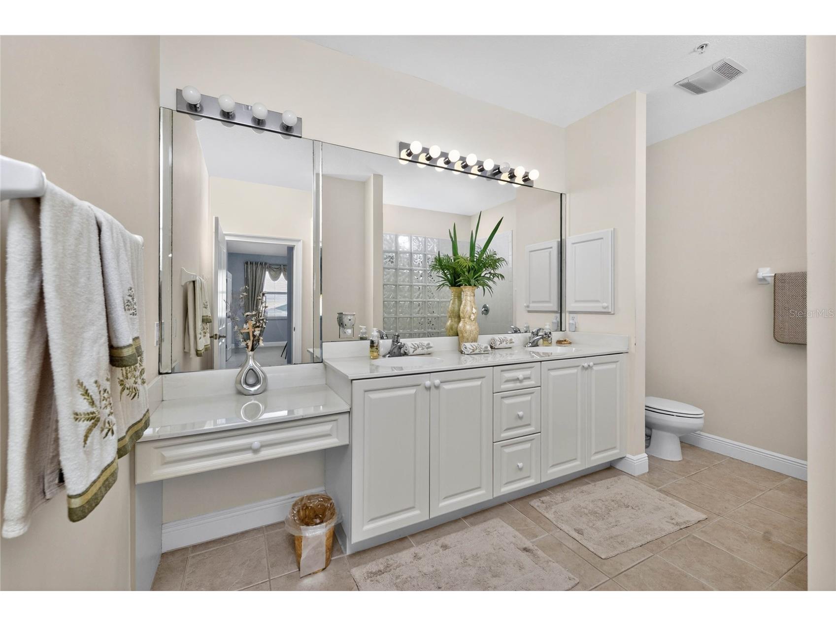 268 Lewis Circle #143 Punta Gorda FL 33950 C7526564 image35