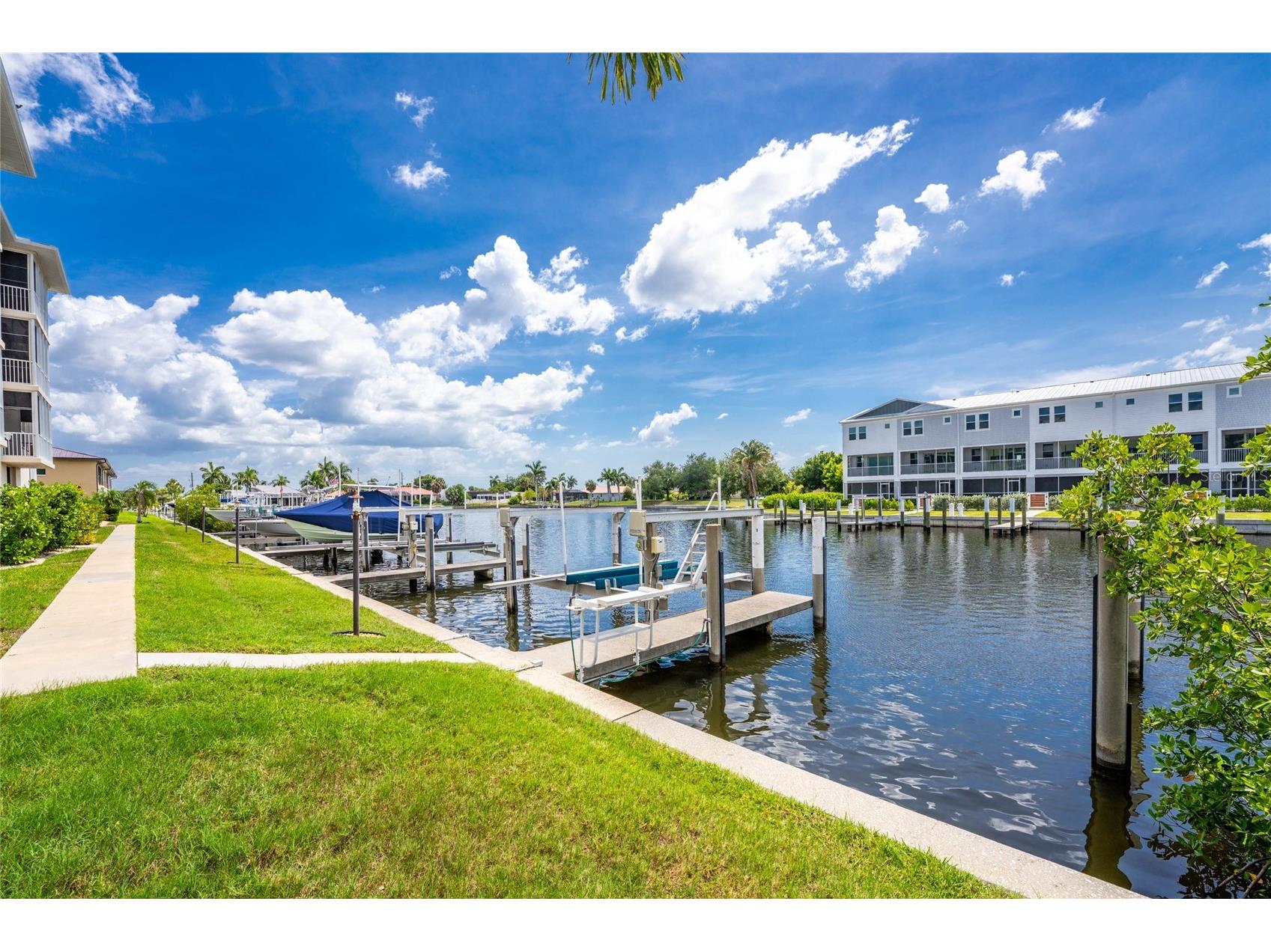268 Lewis Circle #143 Punta Gorda FL 33950 C7526564 image58