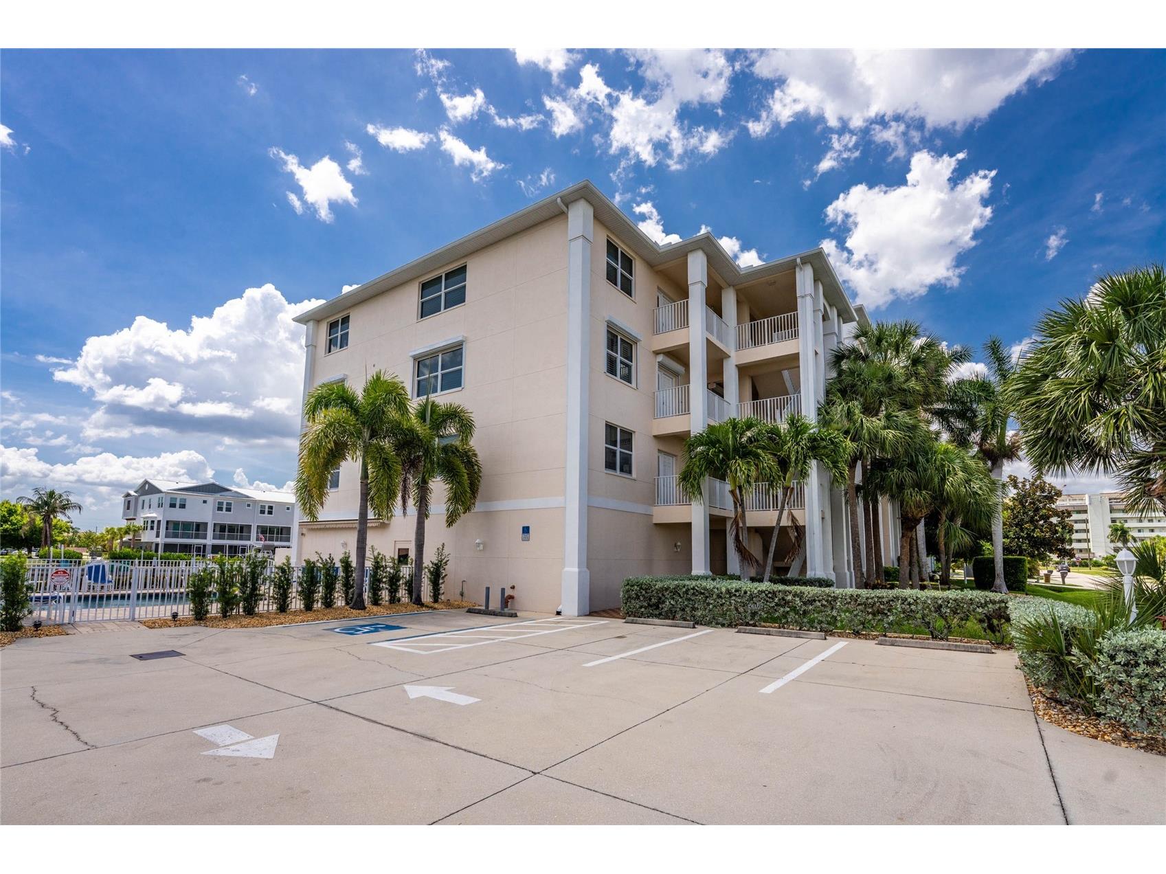 268 Lewis Circle #143 Punta Gorda FL 33950 C7526564 image68