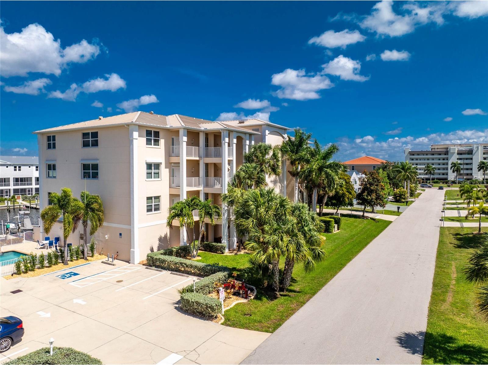 268 Lewis Circle #143 Punta Gorda FL 33950 C7526564 image70