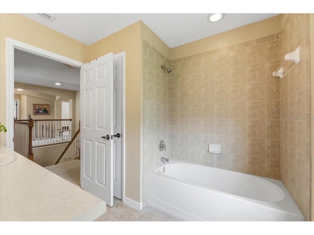 268 Oak Landing Lane Mulberry FL 33860 W7887700 image40