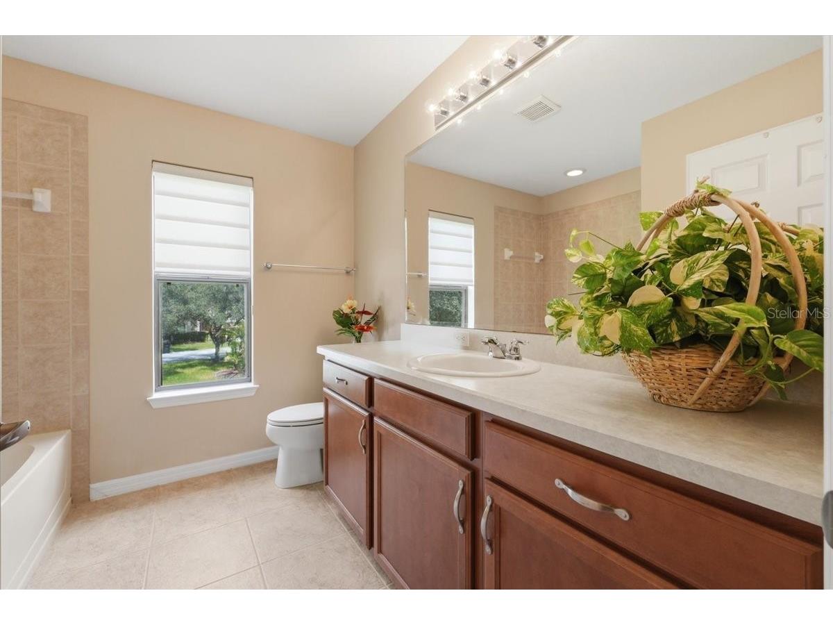 268 Oak Landing Lane Mulberry FL 33860 W7887700 image41