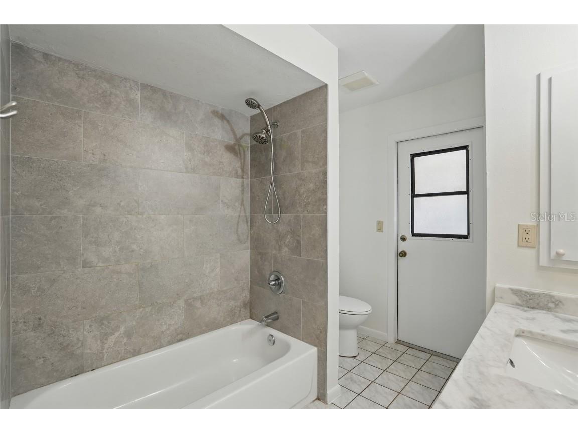 268 SE 46th Terrace Cape Coral FL 33904 A4655887 image22