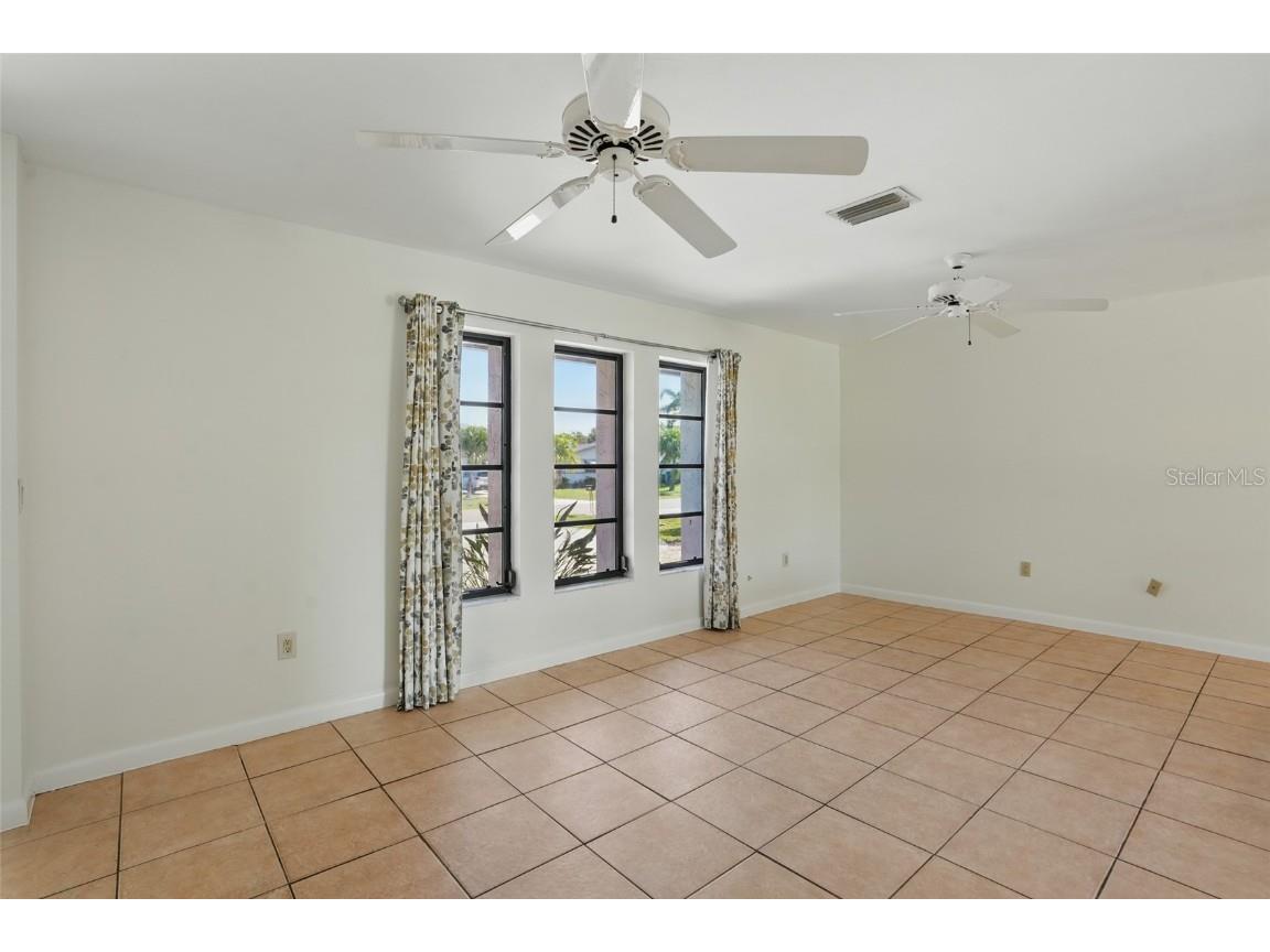 268 SE 46th Terrace Cape Coral FL 33904 A4655887 image6