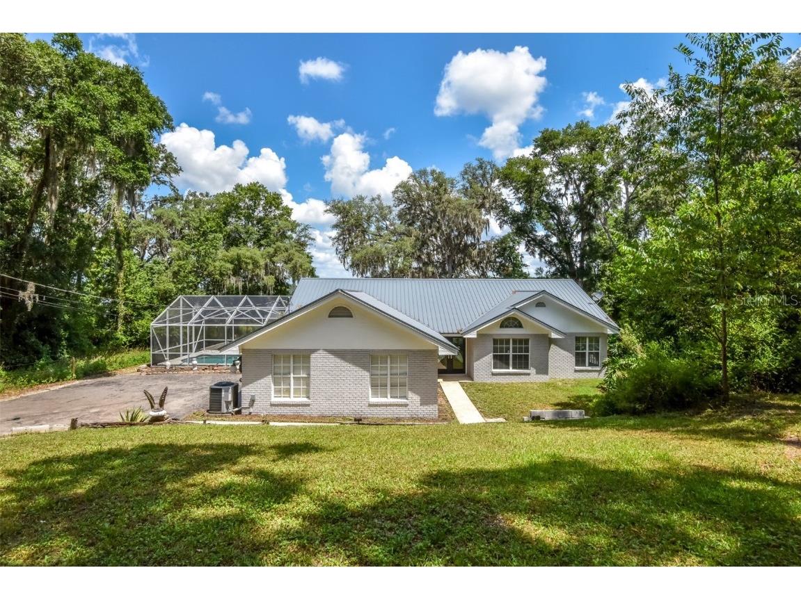 268 SW Shorewood Drive Dunnellon FL 34431 - LAKE BONABLE OM680071 image1