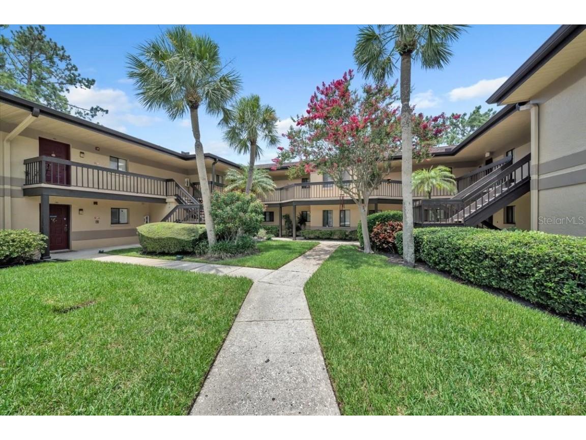 2681 Sabal Springs Circle #204 Clearwater FL 33761 TB8399374 image1