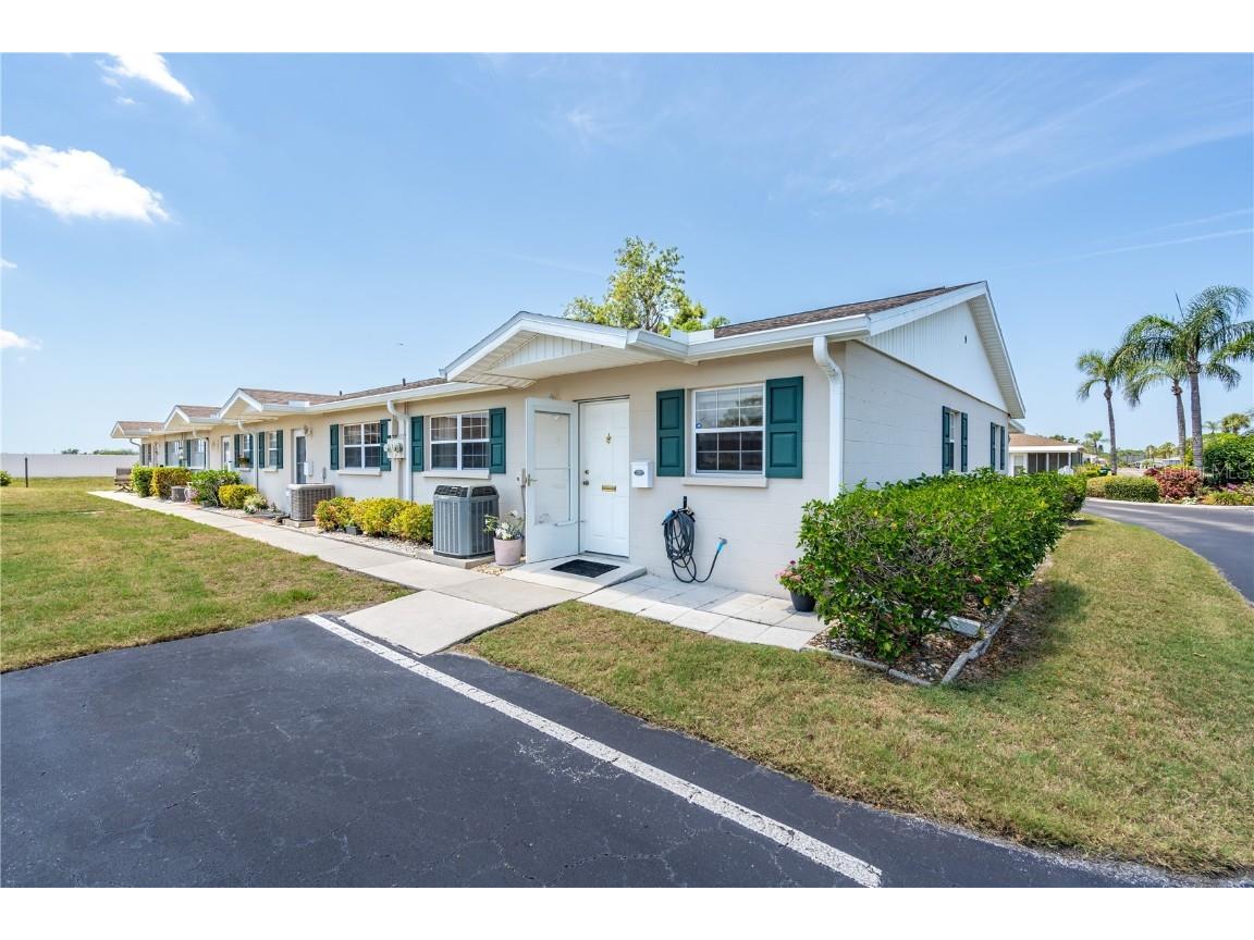 2682 Golf Course Drive #216 Sarasota FL 34234 A4570188 image1