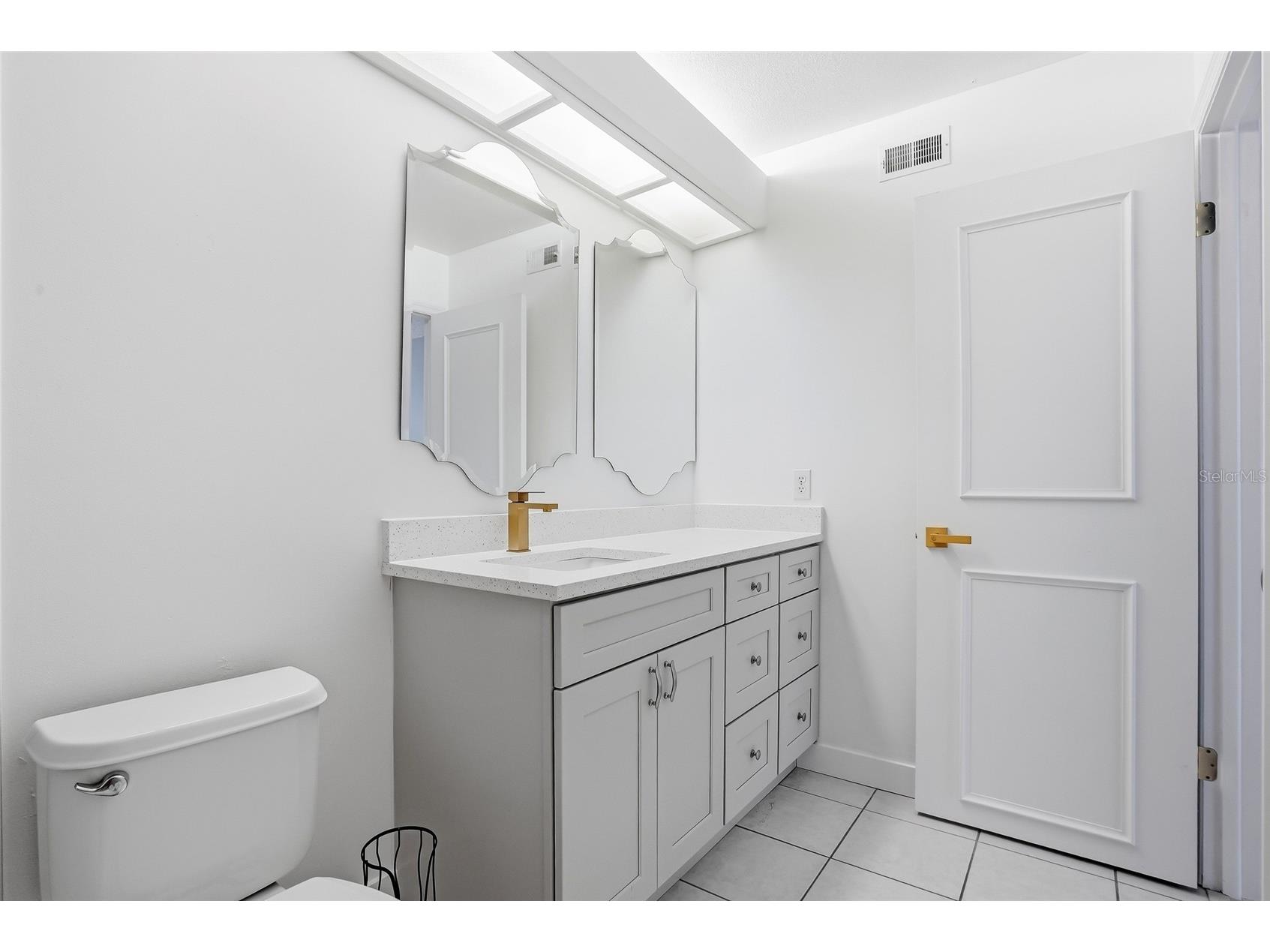 2682 Sabal Springs Circle #204 Clearwater FL 33761 TB8478252 image23
