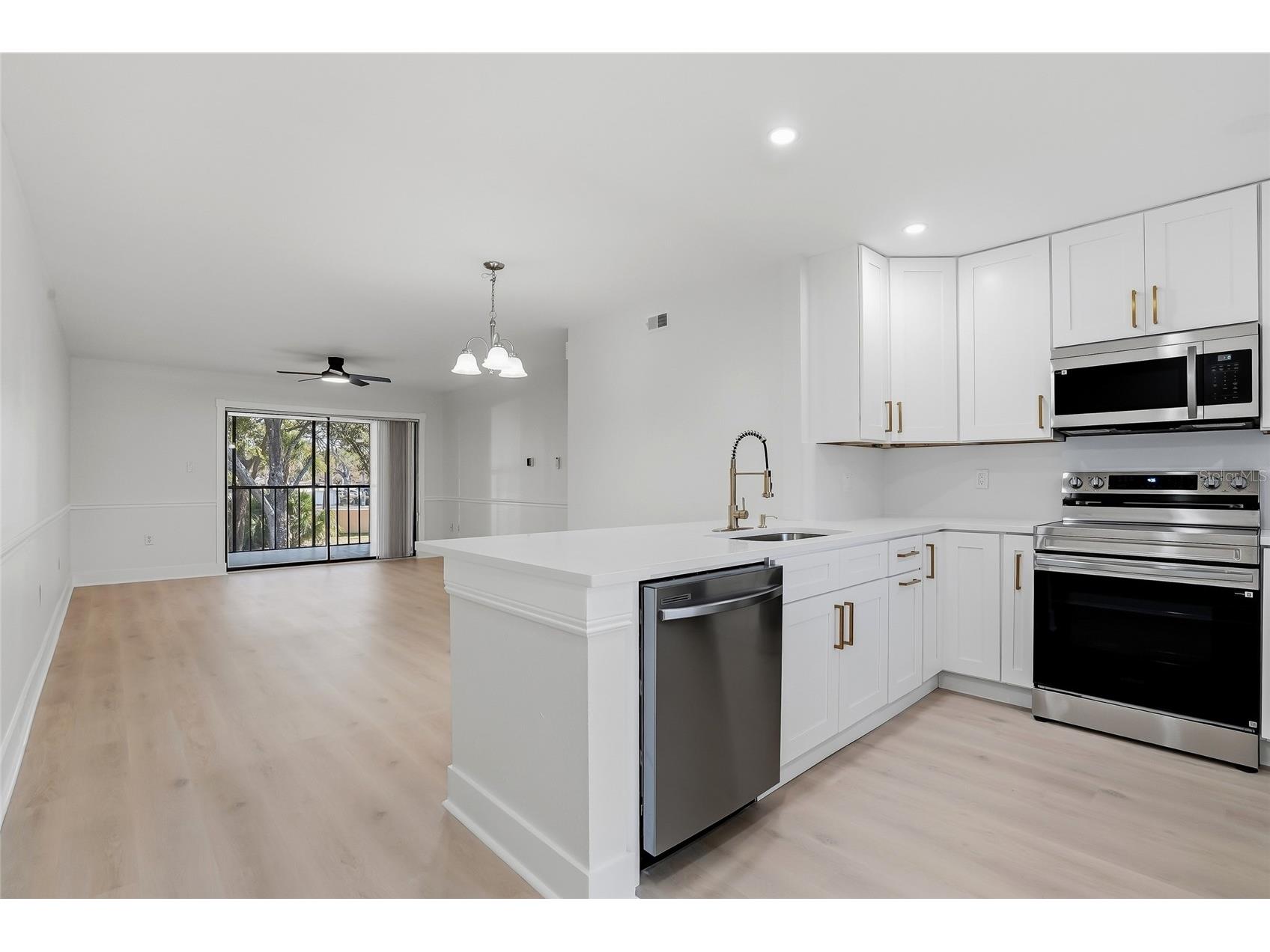 2682 Sabal Springs Circle #204 Clearwater FL 33761 TB8478252 image4