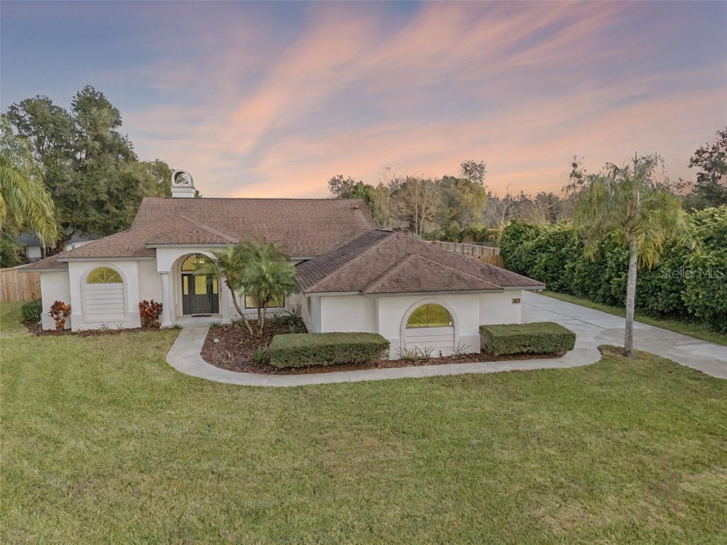 26820 Bloomfield Avenue Yalaha FL 34797 G5104904 image1