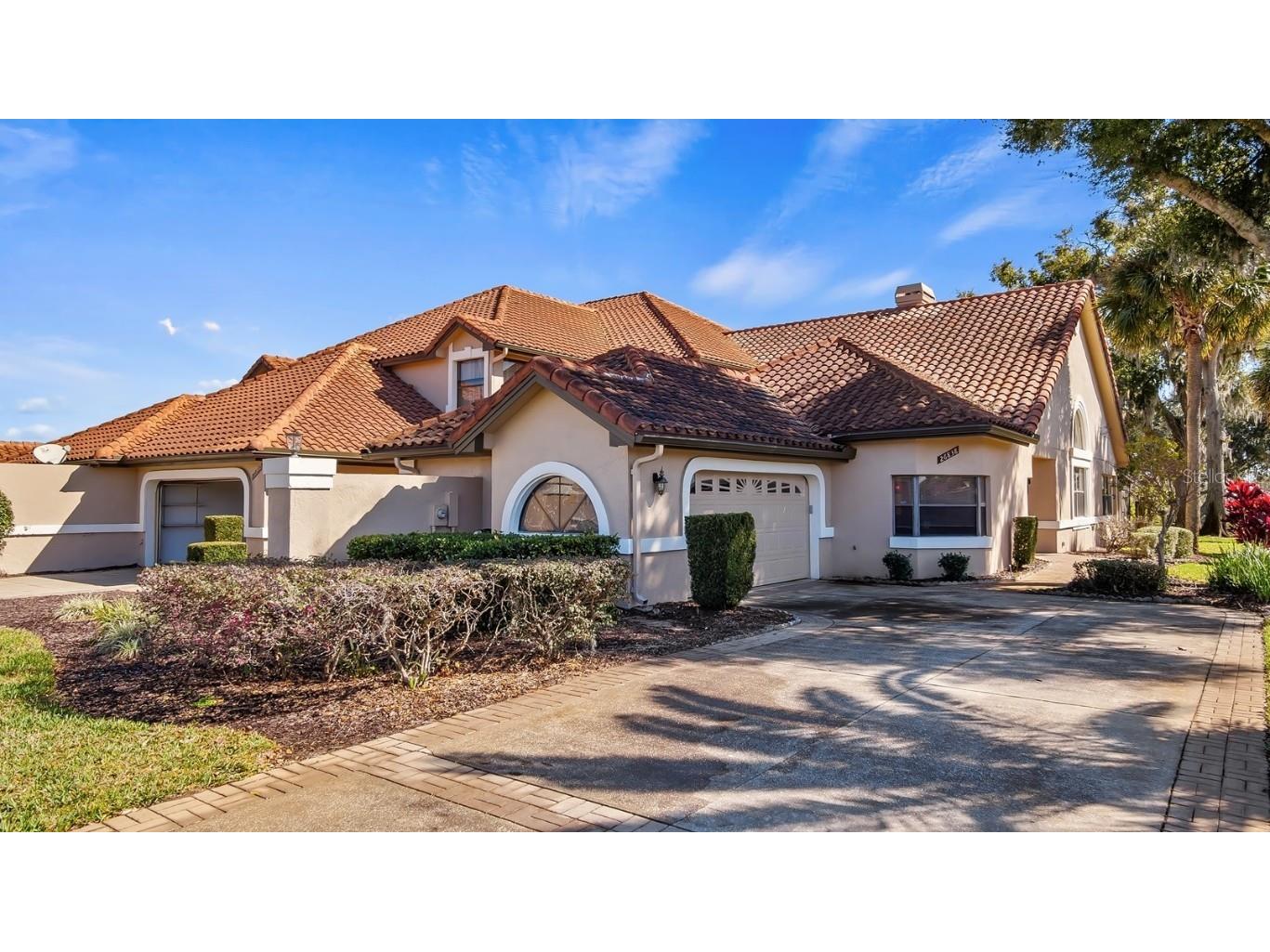 26838 Bella Vista Drive Howey In The Hills FL 34737 - LAKE HARRIS G5078083 image1