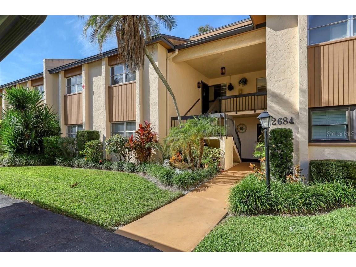 2684 Clubhouse Drive #203 Sarasota FL 34232 A4590395 image1