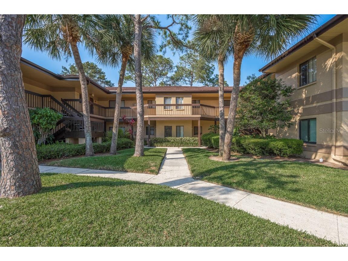 2685 Sabal Springs Circle #105 Clearwater FL 33761 U8196177 image1