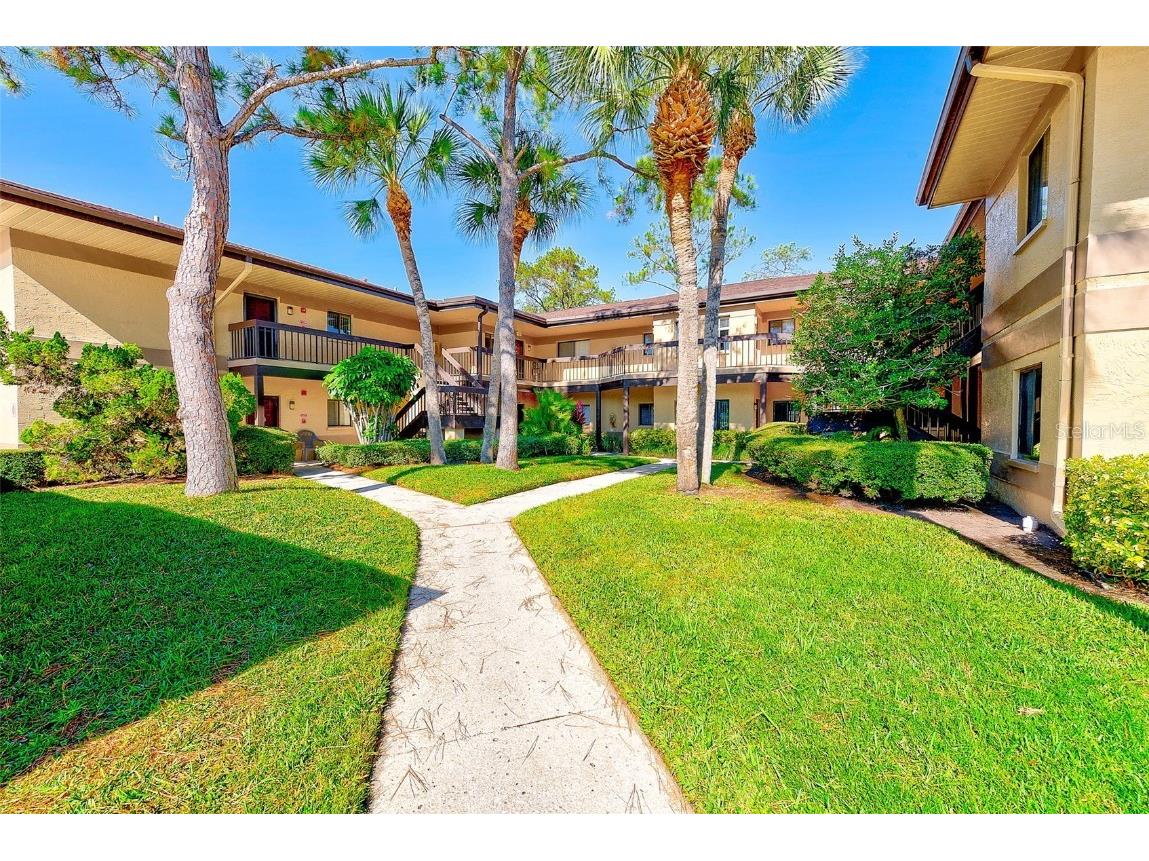 2685 Sabal Springs Circle #202 Clearwater FL 33761 TB8452920 image1