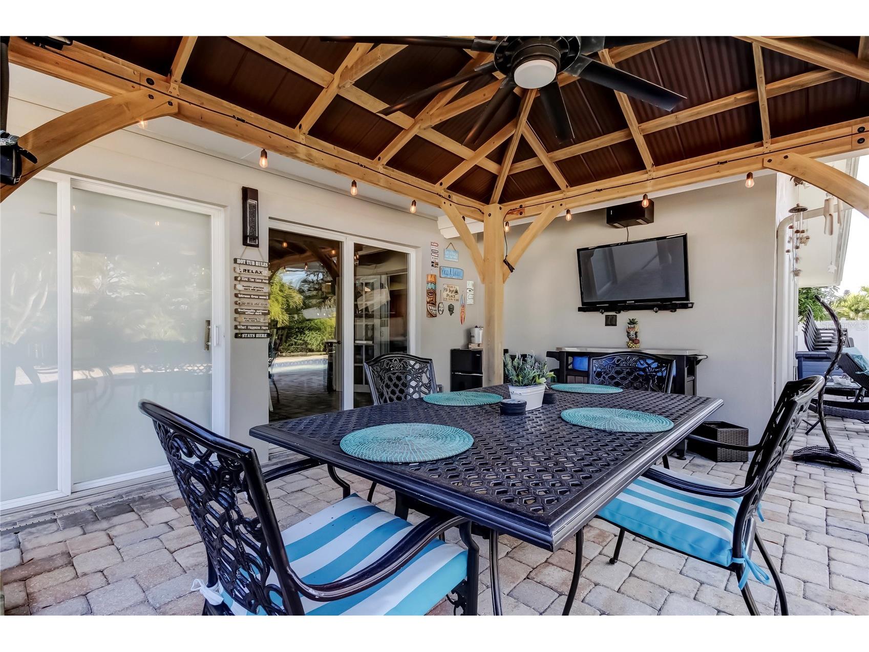 2686 Clubhouse Drive S Clearwater FL 33761 TB8468486 image40