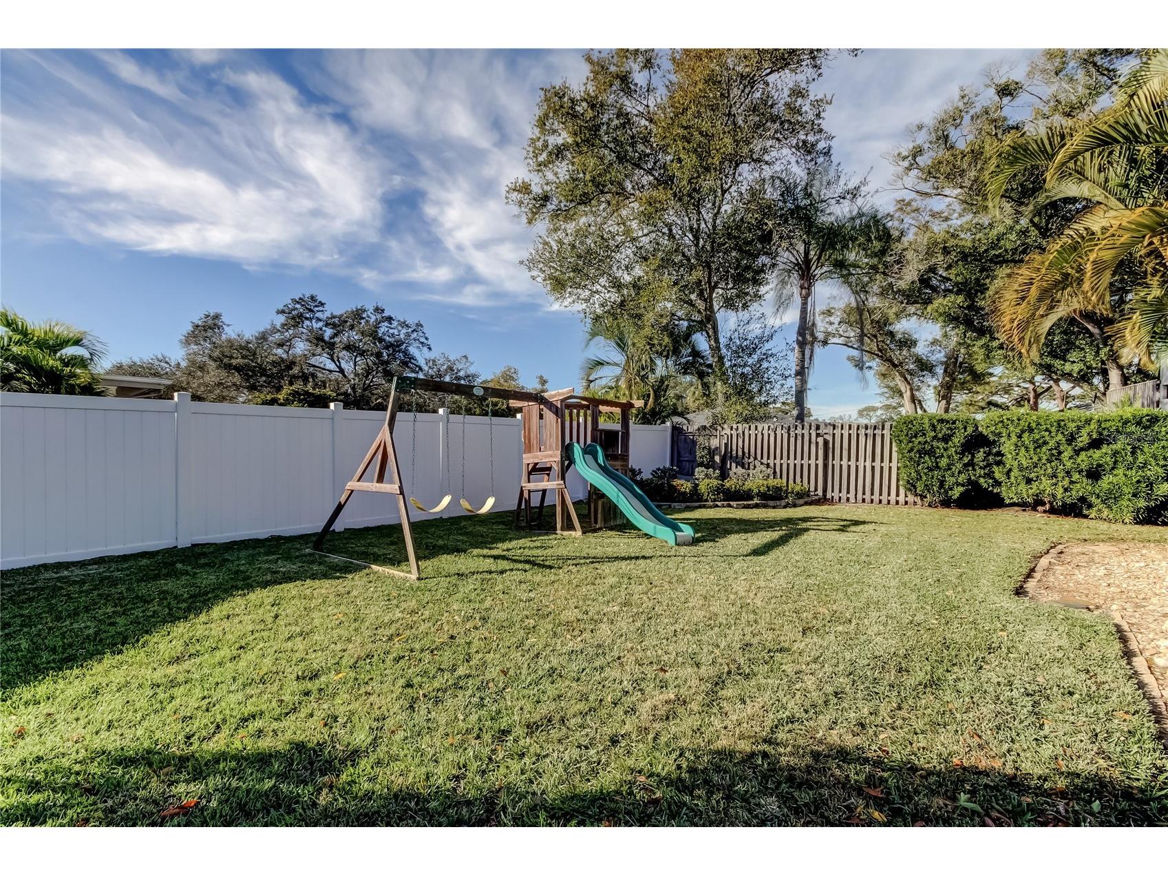 2686 Clubhouse Drive S Clearwater FL 33761 TB8468486 image7