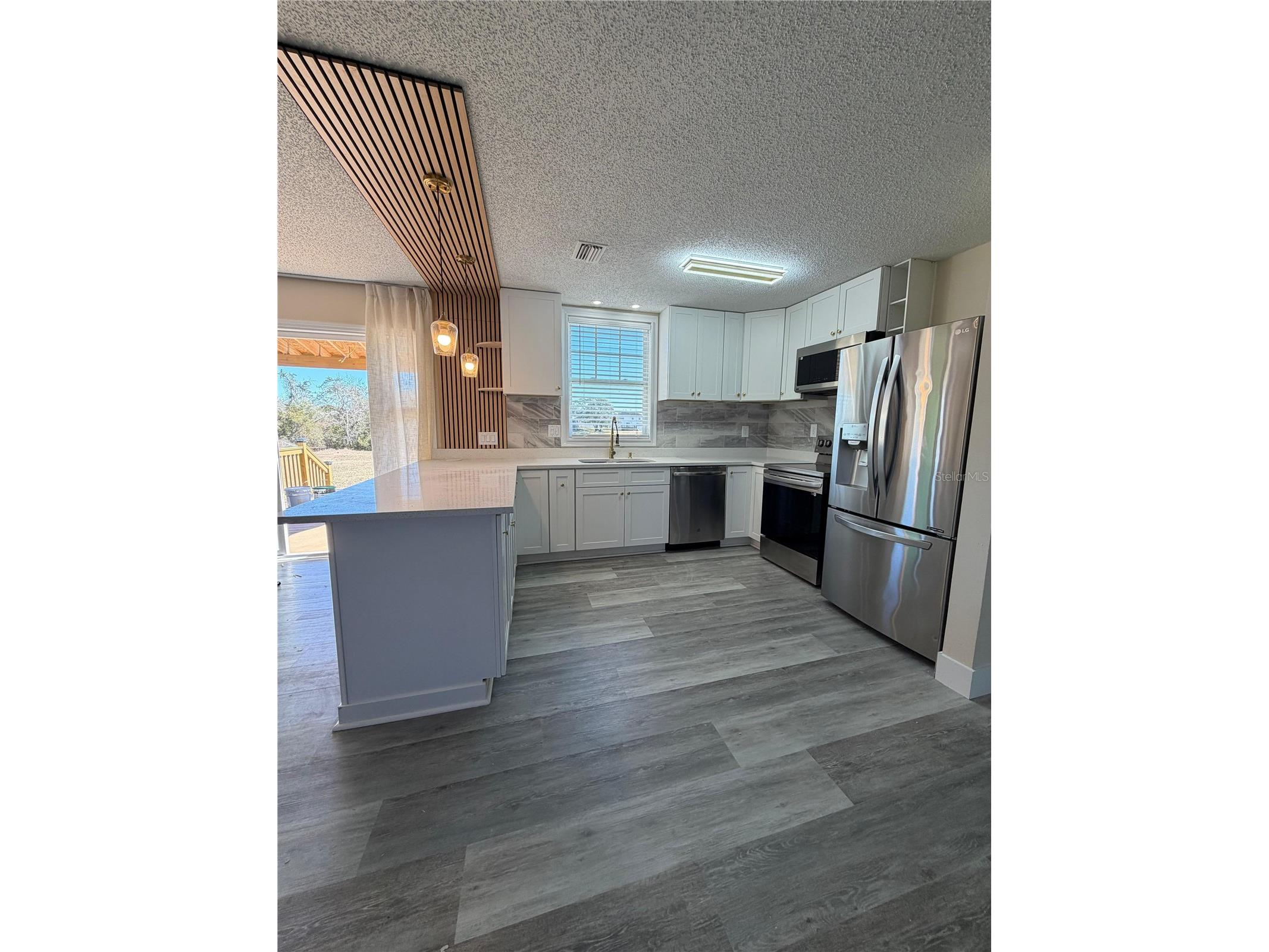 2689 Courtland Boulevard Deltona FL 32738 V4947568 image2