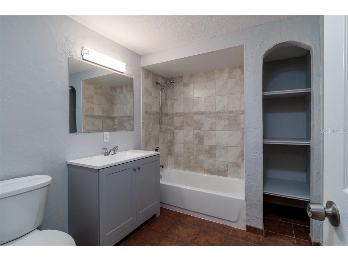 269 E Tarpon Boulevard NW Port Charlotte FL 33952 A4668651 image13