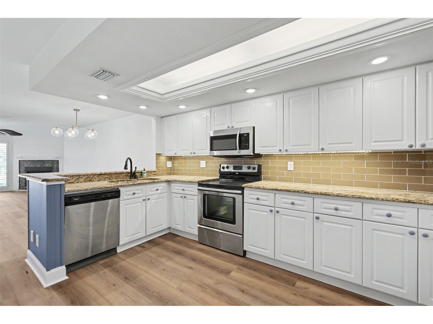 269 Madeira Circle Saint Petersburg FL 33715 TB8524633 image12