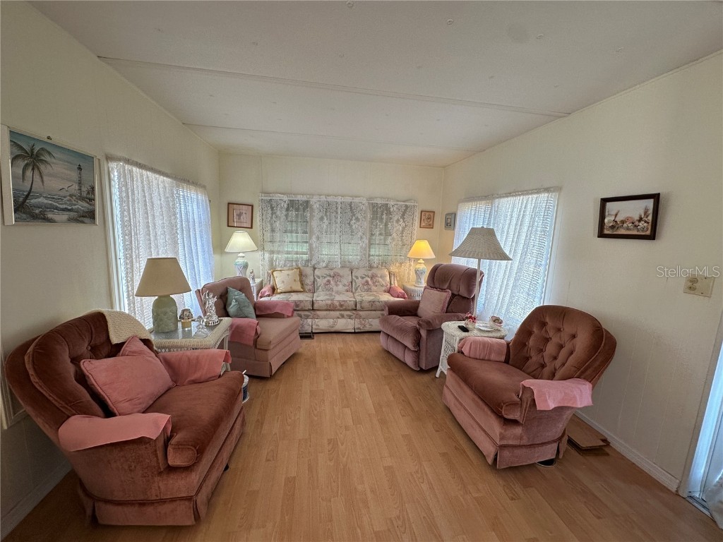 269 Outer Drive Venice FL 34285 N6136972 image9