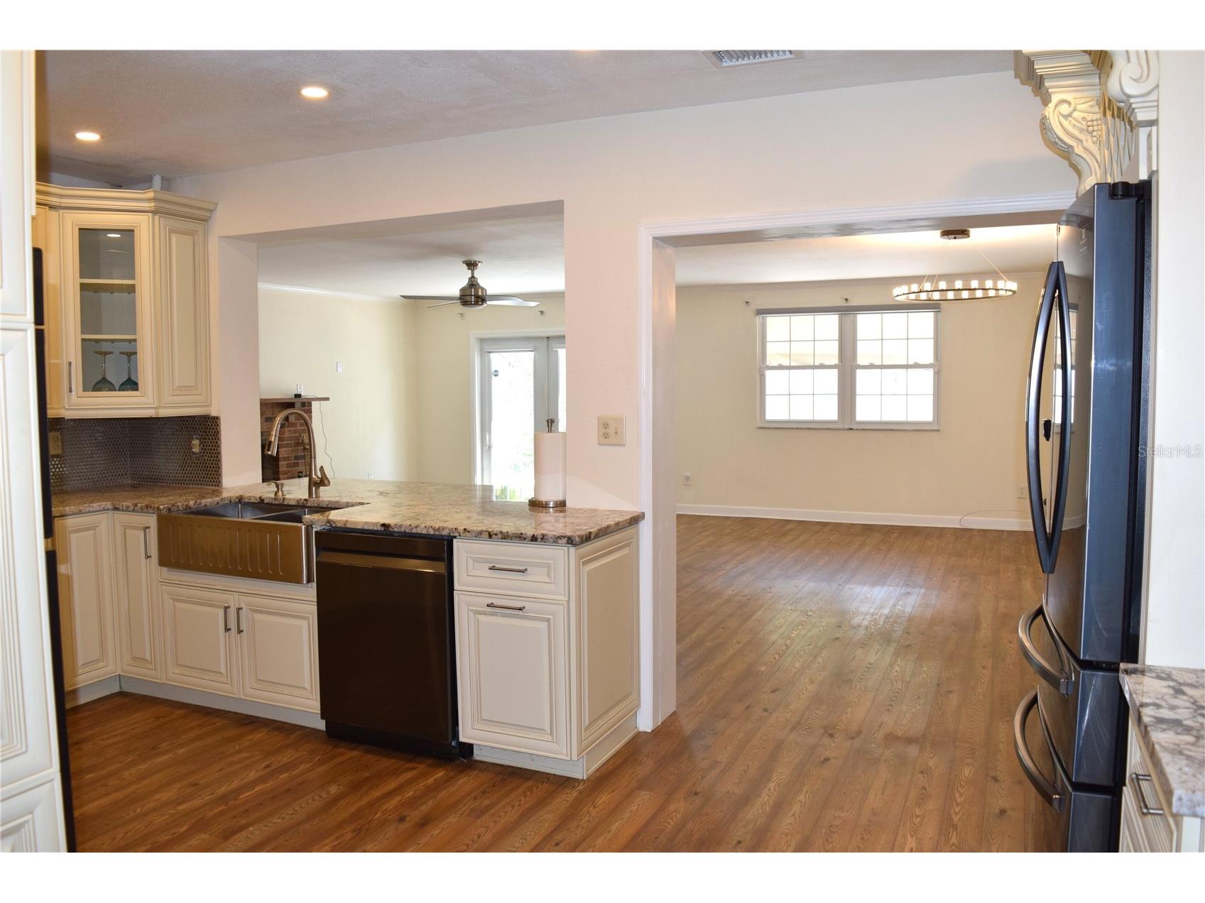 2690 64th Place N Saint Petersburg FL 33702 TB8505932 image40