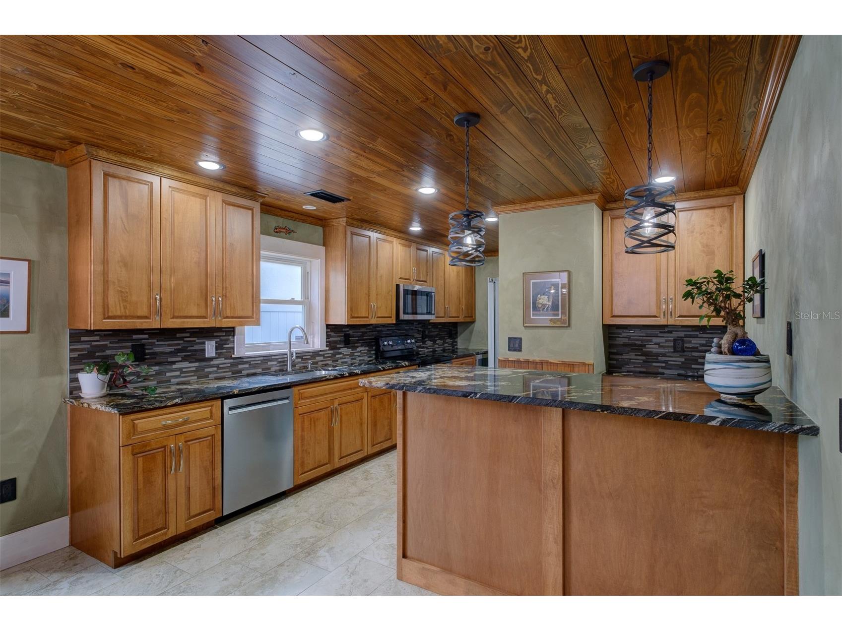 2690 Temple Street Sarasota FL 34239 A4695132 image17