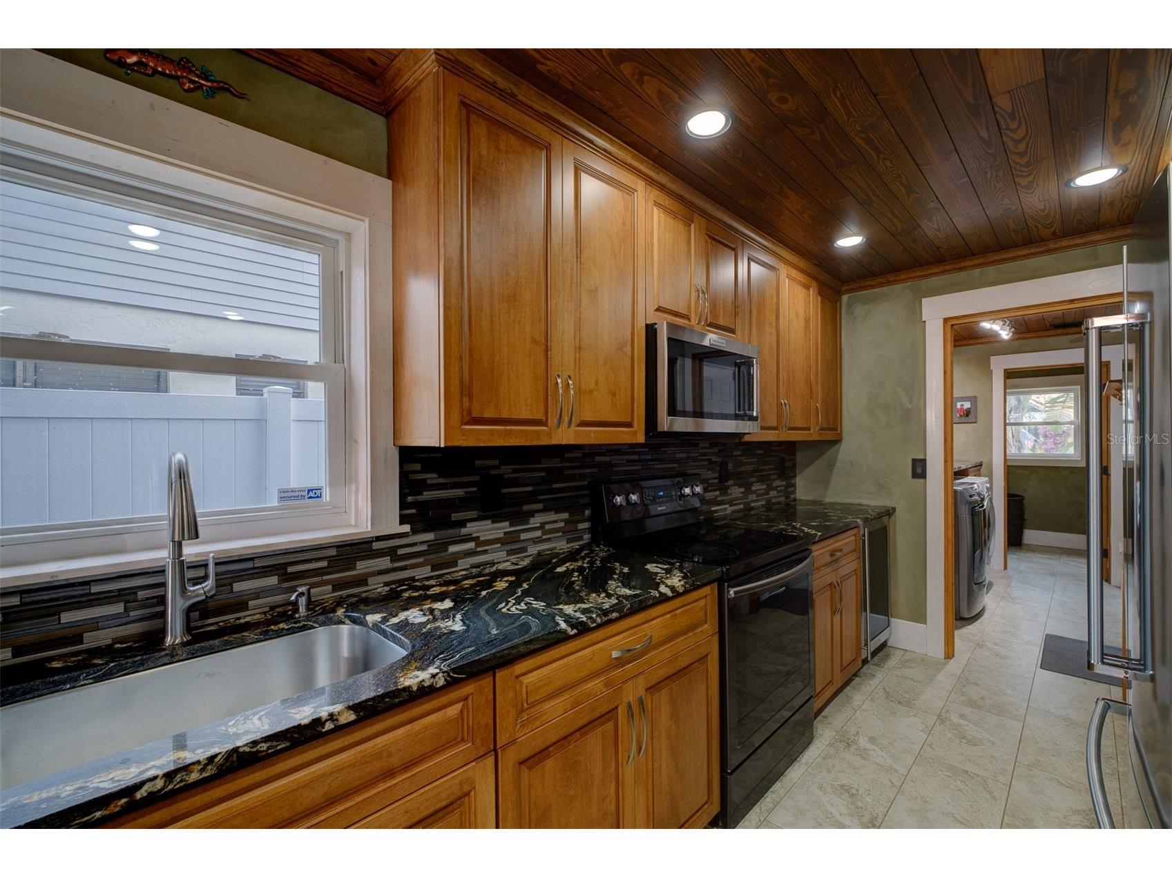 2690 Temple Street Sarasota FL 34239 A4695132 image19