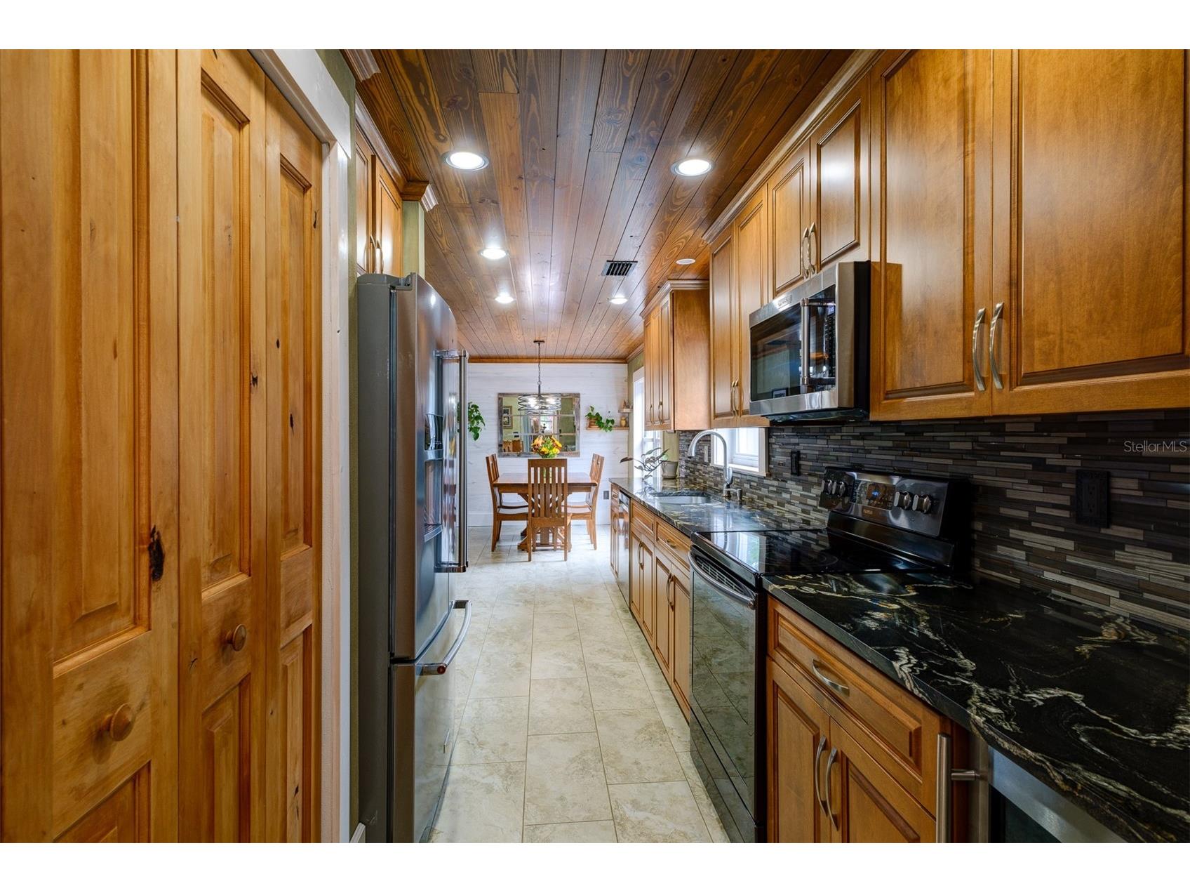 2690 Temple Street Sarasota FL 34239 A4695132 image20
