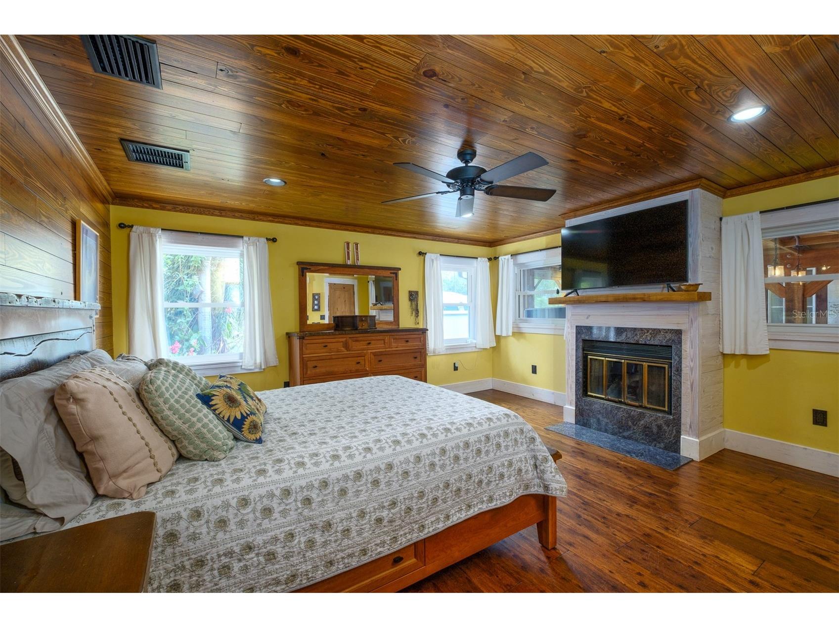 2690 Temple Street Sarasota FL 34239 A4695132 image29