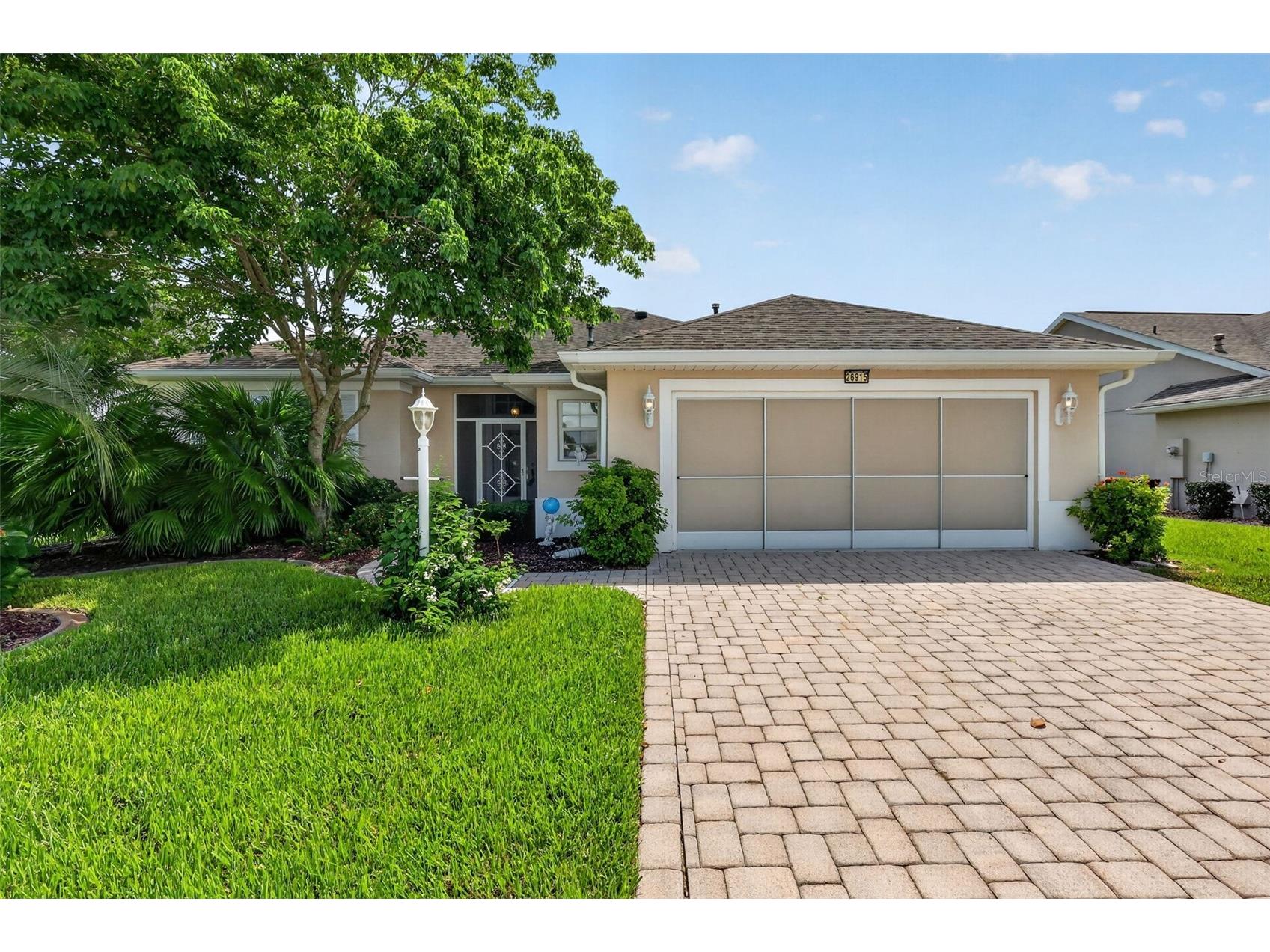 26915 Honeymoon Avenue Leesburg FL 34748 G5115073 image1