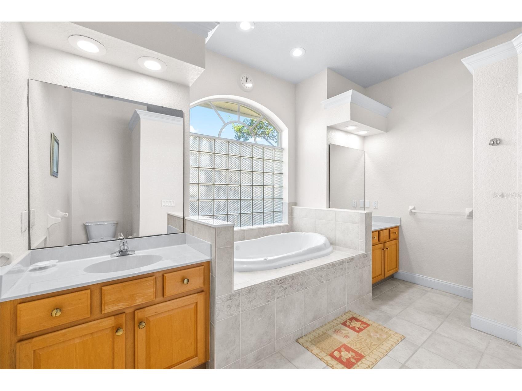 2692 Huntington Hills Dr Lakeland FL 33810 - LAKE LESTER L4956473 image15
