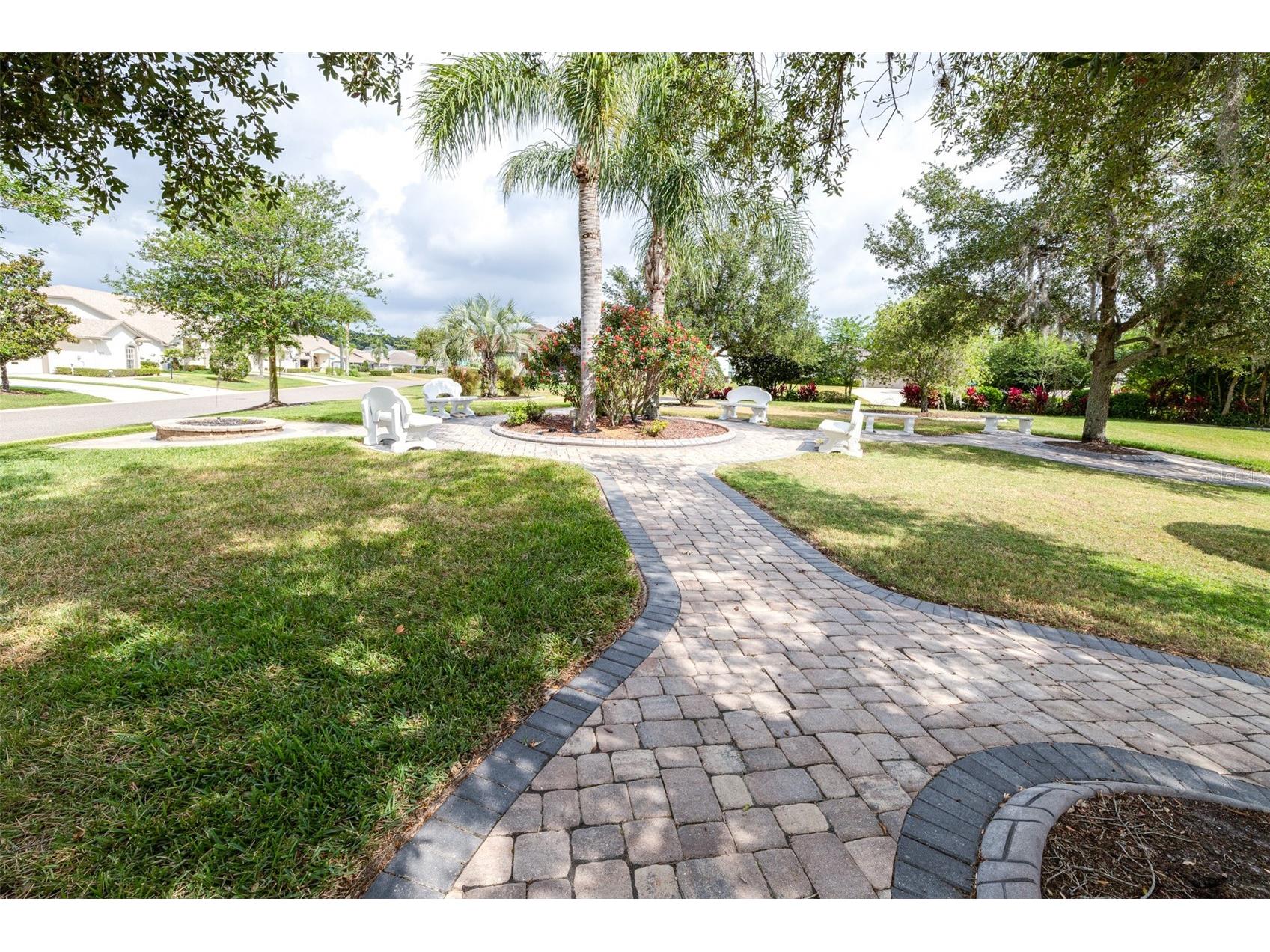 2692 Huntington Hills Dr Lakeland FL 33810 - LAKE LESTER L4956473 image37
