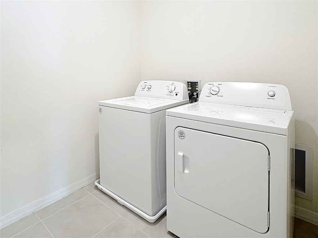 2692 Reddish Egret Bend Harmony FL 34773 O6339826 image27