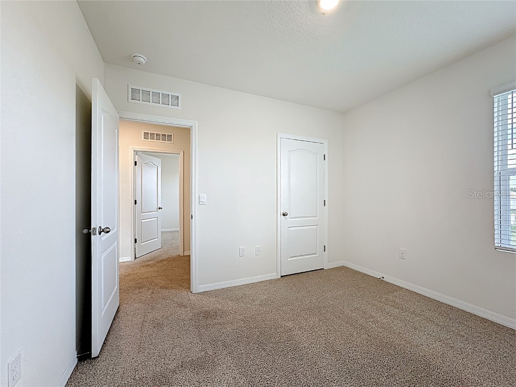 2692 Reddish Egret Bend Harmony FL 34773 O6339826 image31