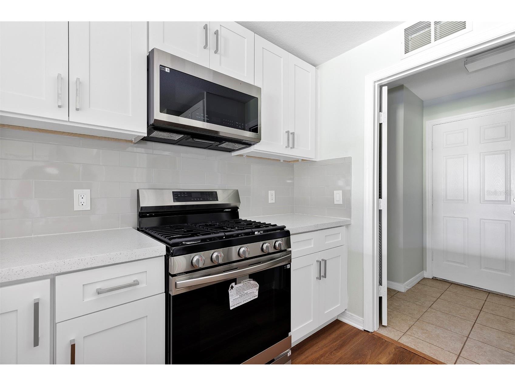 26922 White Plains Way Leesburg FL 34748 G5112422 image7
