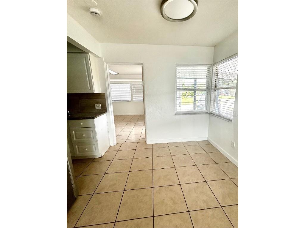 2695 Fruitville Road Sarasota FL 34237 A4670567 image4