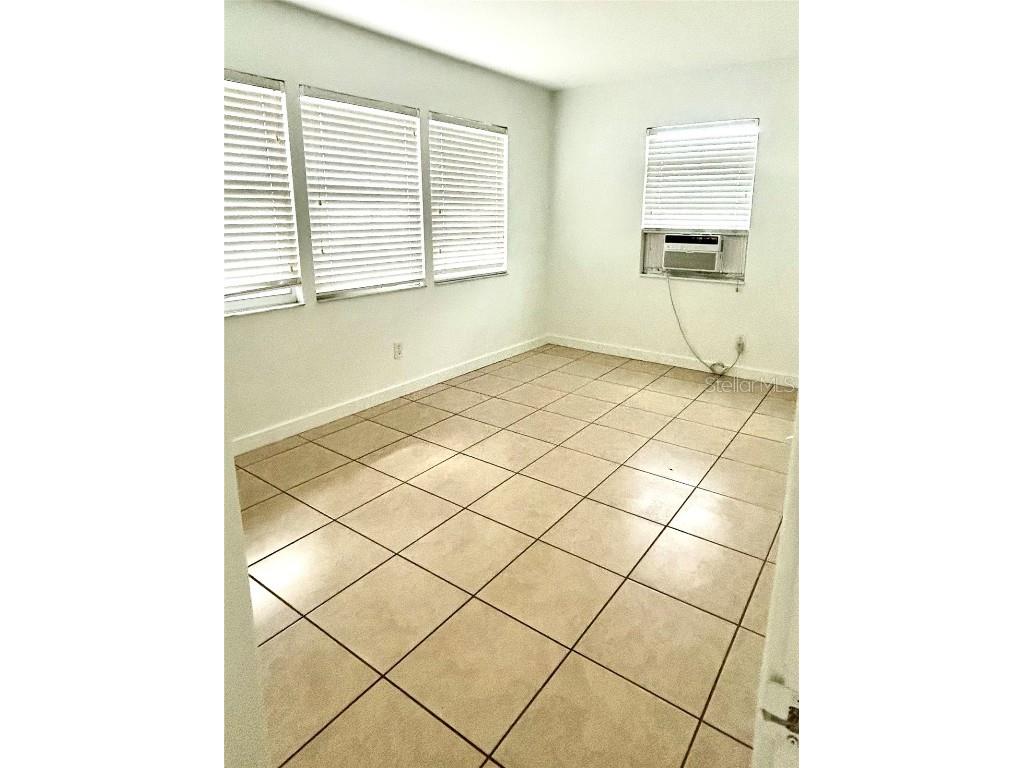 2695 Fruitville Road Sarasota FL 34237 A4670567 image7