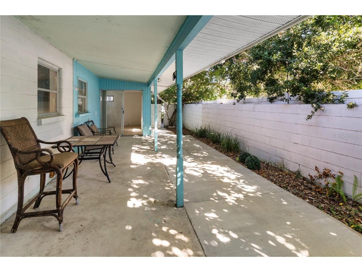 2695 S East Avenue Sarasota FL 34239 A4669217 image4