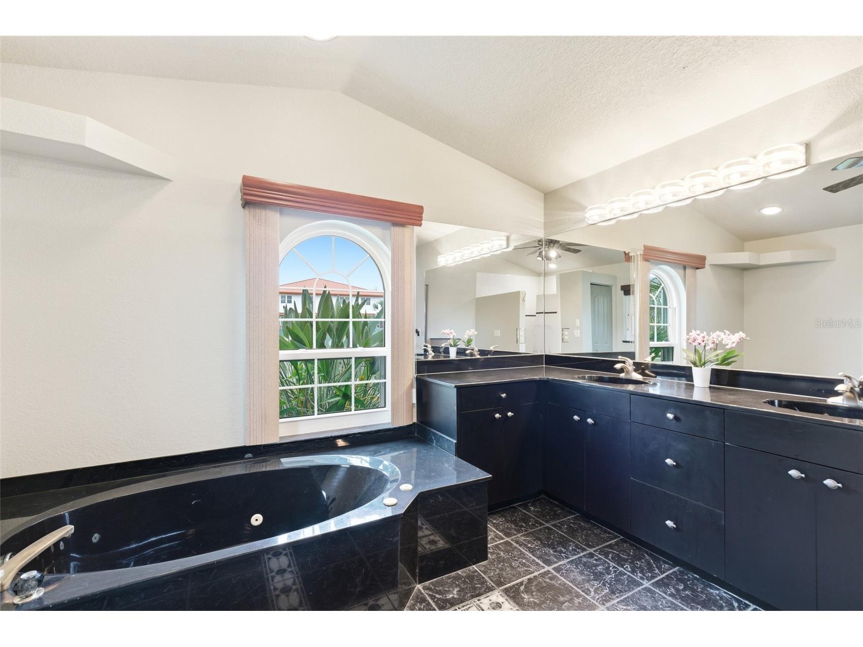 2698 Lake View Boulevard Port Charlotte FL 33948 - LITTLE ALLIGATOR CREEK C7523620 image15