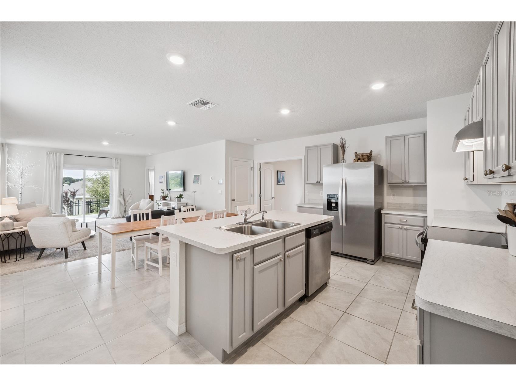 2698 Rowan Street Tavares FL 32778 O6415965 image7