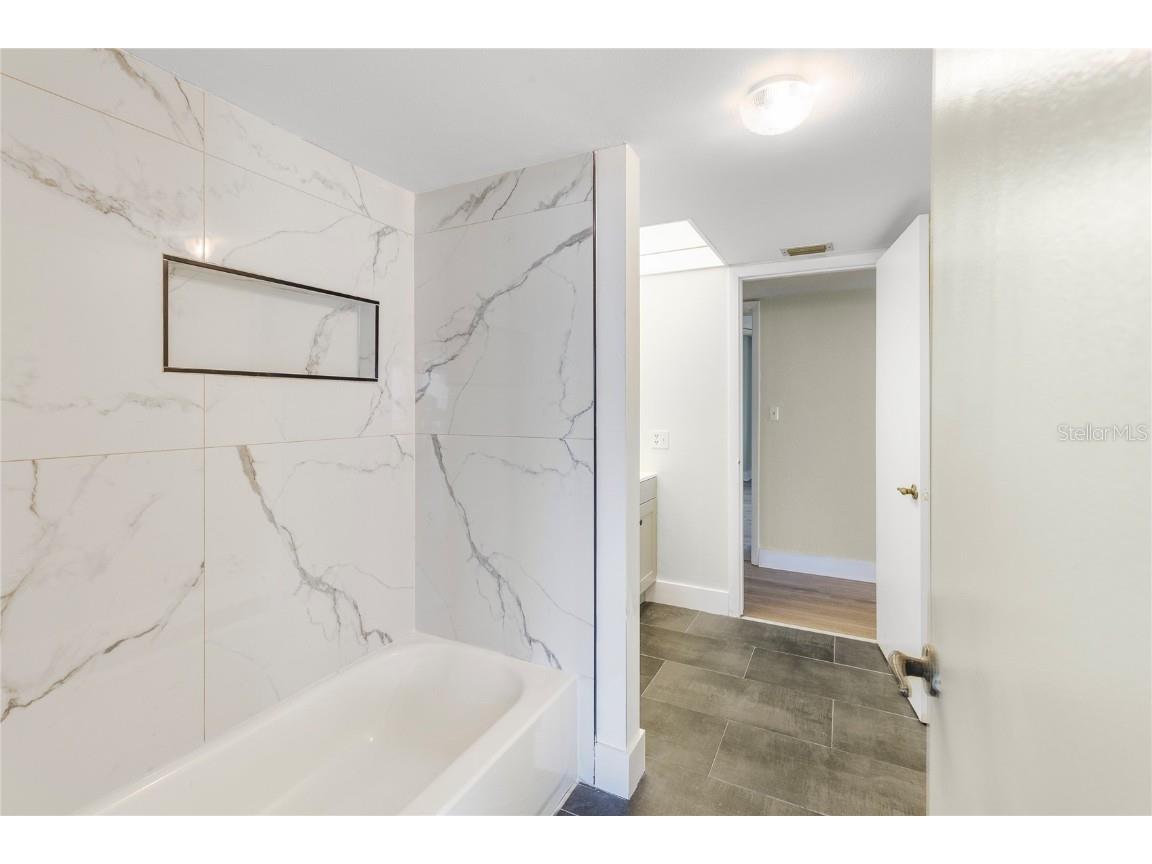 2699 Seville Boulevard #802 Clearwater FL 33764 TB8438684 image14