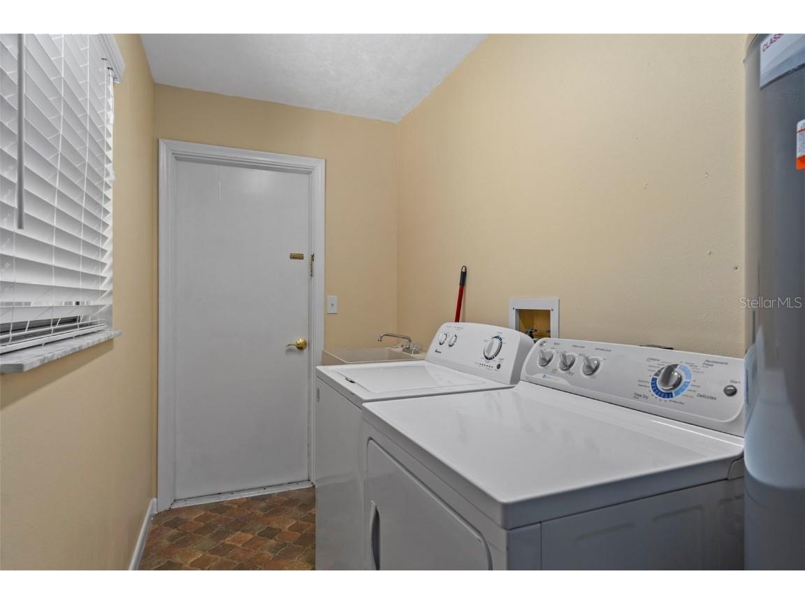 27 Beverly Court Homosassa FL 34446 OM713327 image24